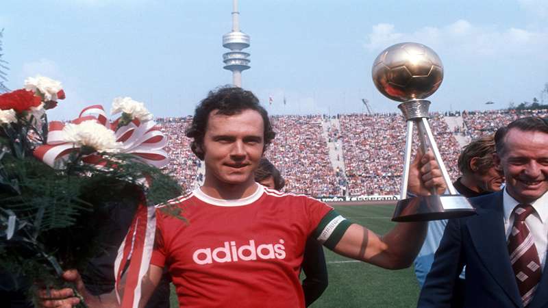 Franz Beckenbauer biểu tượng hậu vệ trong bóng đá - Rakhoitv