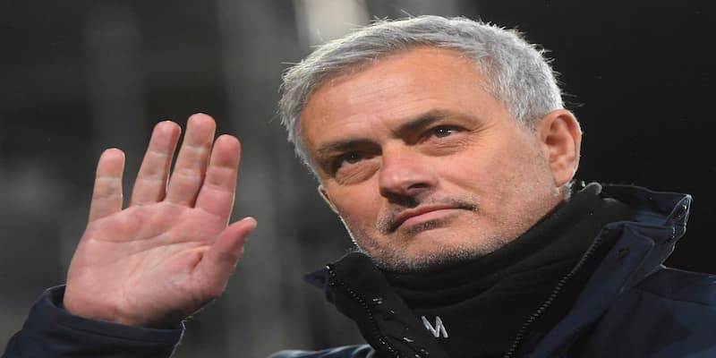 Huấn luyện viên Jose Mourinho